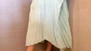 Big hairy pussy standing pissing