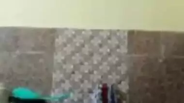 Big Boobs Delhi Bhabi Bathing-2