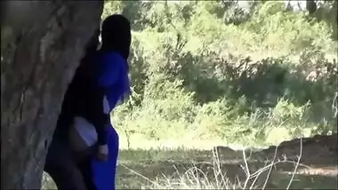 Paki slut wife fucked by her boss outdoor in the forest, Desi mms