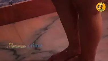 Sexy Hindi Video – Dolon Bath (Dolons Bath)