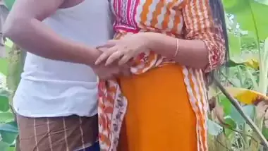 Sex in banana field by horny bhabhi with devar