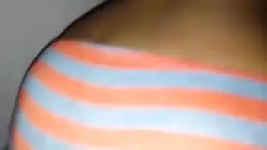 Indian Virgin Teen Girl Masturbates Her Pussy