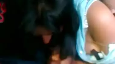 Desi Girl Handob In car 