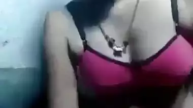 Desi Girl Showing