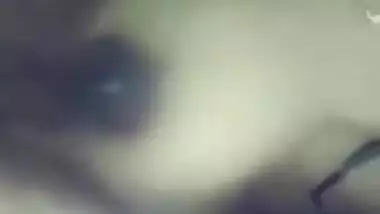 Tamil Curvy Babe Boobs Show