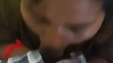 Deep blowjob MMS of a chubby girl from a hotel room