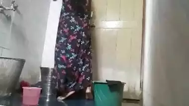 Indian can see the era that films her stripping for XXX bathing