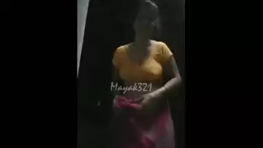 AUNTY NE NANGA VIDEO BANYA