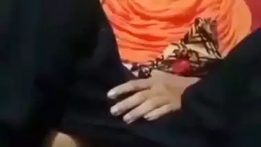 Nude, hijabi lady enjoys Pakistani sex with her client