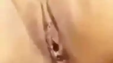 Pakistani Bhabhi Exposing Her Assets Outdoors