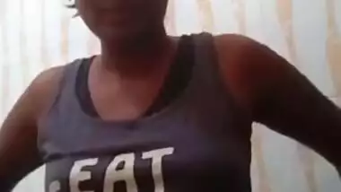 Indian finds a era in the bathroom set to film her for XVideos