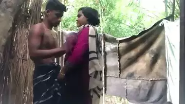 Standing outdoor desi sex of Jija Sali
