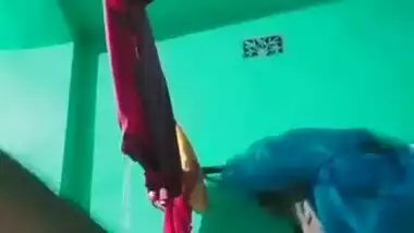 Bengali Cute Young Girl Full Nude Show For Bf In VC 4 Videos