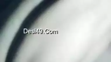 Amateur video of teen Indian in pink bra who masturbates pussy in room